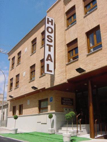 Hostal Toledano Victoria Pinto Exterior photo